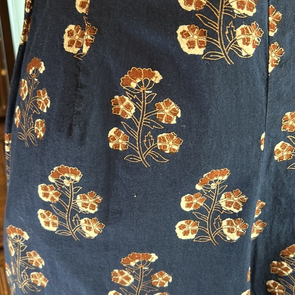 Bunaai Hand stamped navy blue two piece, wrap shirt and pants. Size Large. - Picture 5 of 6